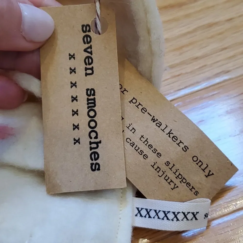 🐰 Seven Smooches Bunny Booties 🐰 Easter! - Picture 3 of 5